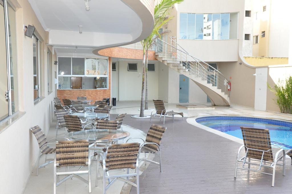 Lotus Hotel - A 6 Km Do Santuario De Aparecida-Sp Гуаратінгета Екстер'єр фото